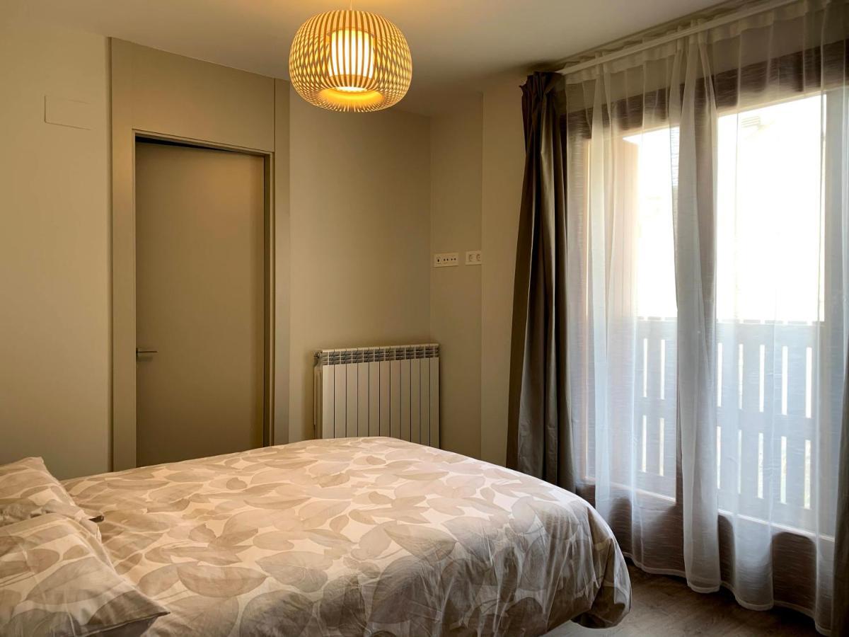 Bpirineos-Salenques Apartment Бенаск Екстериор снимка